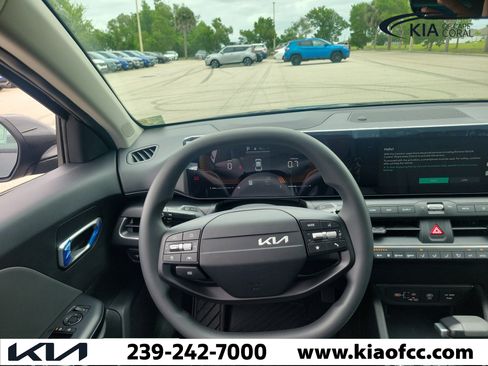 New 2026 Kia K4 FWD image 21