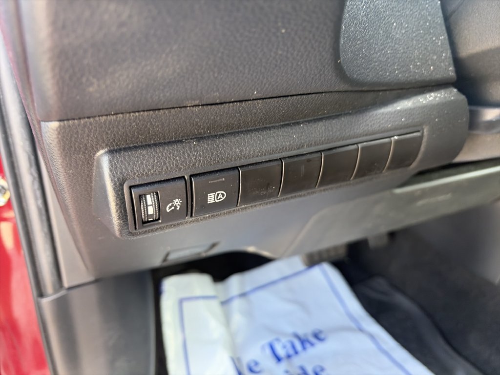 Used 2023 Toyota Corolla LE w/ LE Premium Package FWD image 18