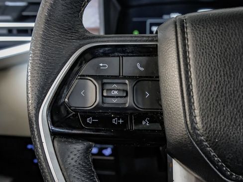 Used 2023 Toyota Sequoia Capstone AWD/4WD image 16