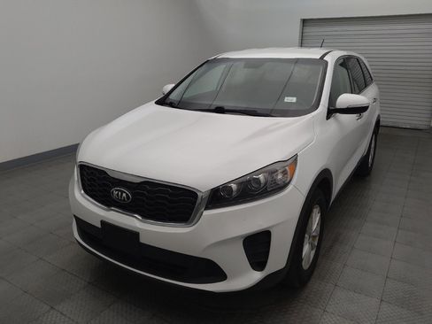 Used 2020 Kia Sorento LX FWD image 15
