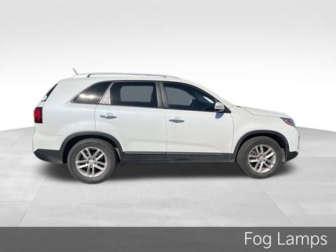 Used 2014 Kia Sorento LX image 8