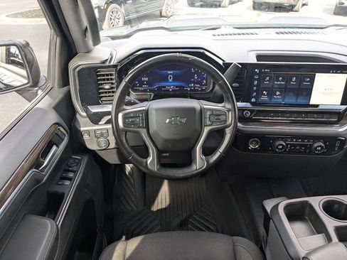 Used 2022 Chevrolet Silverado 1500 LT Trail Boss image 17