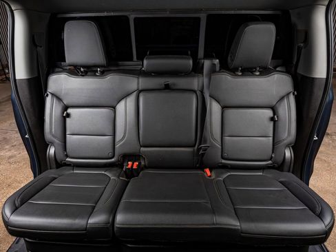 Used 2019 Chevrolet Silverado 1500 LT Trail Boss image 35