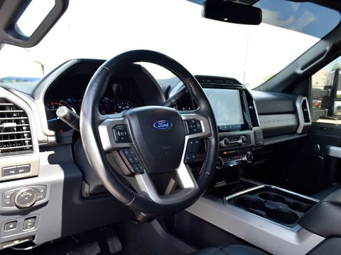 Used 2022 Ford F250 Lariat w/ Lariat Ultimate Package AWD/4WD image 17