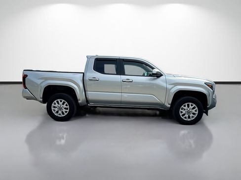 Used 2024 Toyota Tacoma SR5 RWD image 2