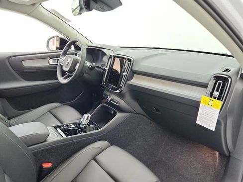 New 2026 Volvo XC40 B5 Plus w/ Protection Package Premier image 13