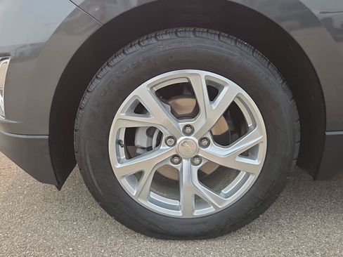 Used 2018 Chevrolet Equinox Premier FWD image 11