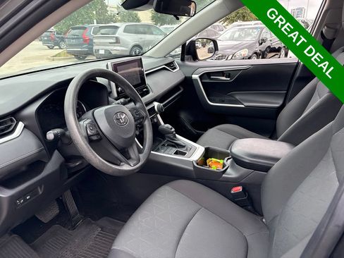 Used 2024 Toyota RAV4 XLE AWD/4WD image 17