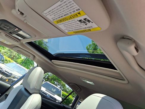 Used 2020 Subaru Crosstrek 2.0i Limited w/ Moonroof Package w/Navigation AWD/4WD image 14