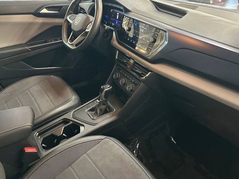 Used 2022 Volkswagen Taos SE image 20