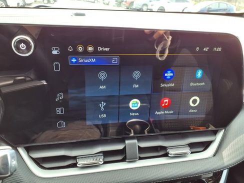 Used 2025 Chevrolet Equinox LT image 46