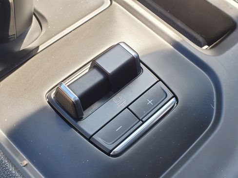 Used 2023 GMC Sierra 1500 AT4 w/ AT4 Premium Package image 31