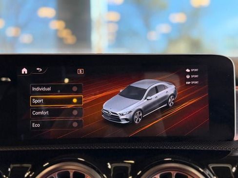 Used 2019 Mercedes-Benz A 220 4MATIC image 35