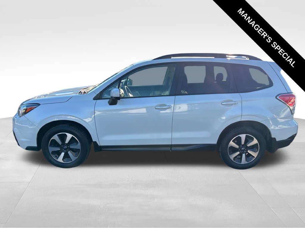 Used 2017 Subaru Forester 2.5i Premium w/ All-Weather Package AWD/4WD image 4
