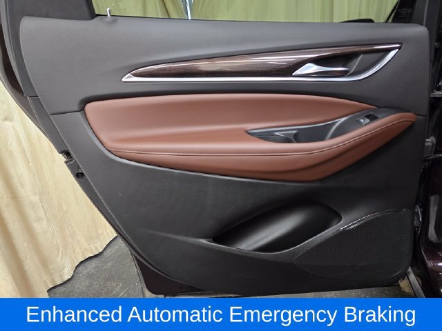 Used 2021 Buick Enclave Avenir w/ Avenir Technology Package AWD/4WD image 27