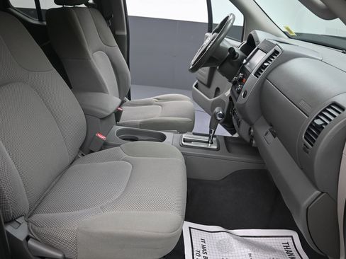 Used 2019 Nissan Frontier SV w/ Value Truck Package AWD/4WD image 36
