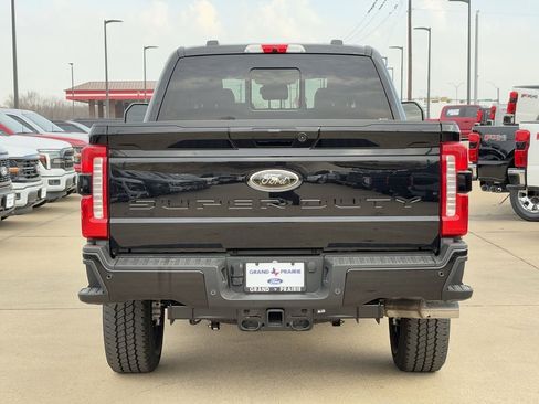 New 2026 Ford F250 Lariat w/ Black Appearance Package AWD/4WD image 5