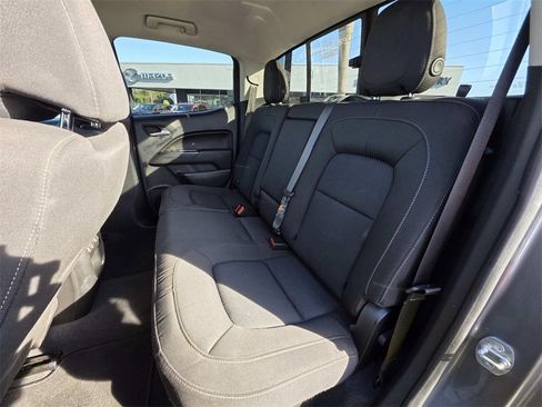 Used 2022 Chevrolet Colorado LT w/ Safety Package image 8