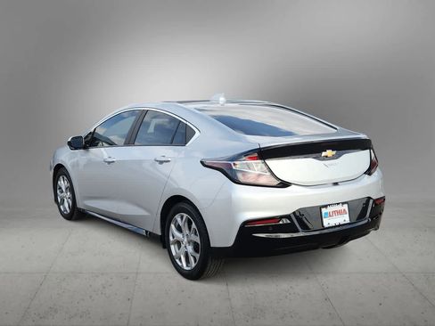 Used 2018 Chevrolet Volt Premier w/ Driver Confidence Package image 6