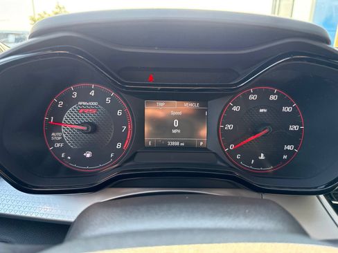Used 2024 Chevrolet Trax RS FWD image 30