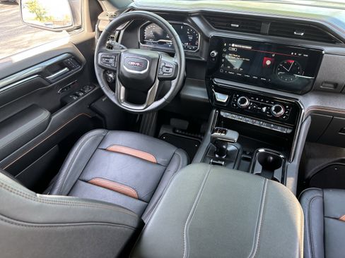 Used 2024 GMC Sierra 1500 AT4 w/ Technology Package image 13