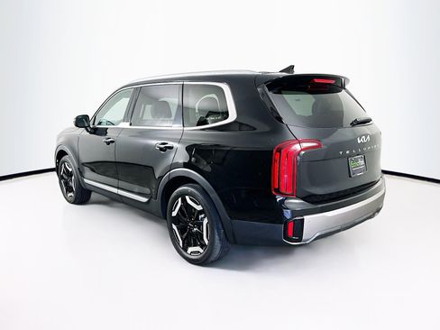 Used 2025 Kia Telluride S FWD image 5