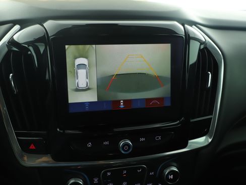 Used 2018 Chevrolet Traverse RS image 19