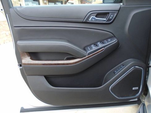 Used 2018 Chevrolet Tahoe LT image 30