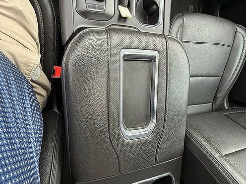 Used 2022 GMC Sierra 1500 Denali AWD/4WD image 43