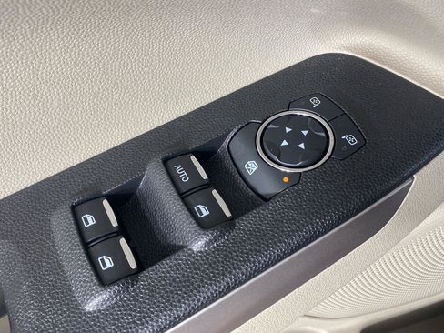 Used 2022 Ford EcoSport S AWD/4WD image 12