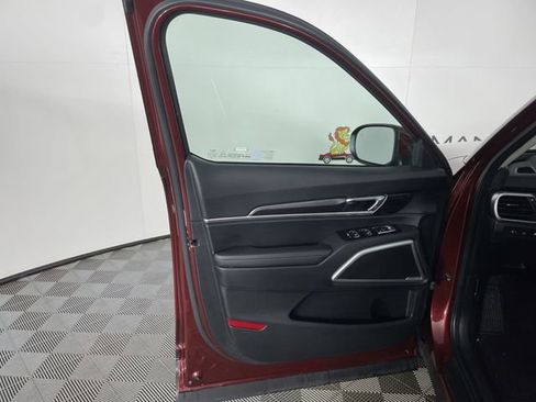 Certified 2023 Kia Telluride S w/ S Sunroof Package image 36