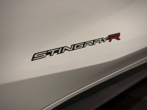 Used 2022 Chevrolet Corvette Stingray Preferred Conv w/ Z51 Performance Package RWD image 22