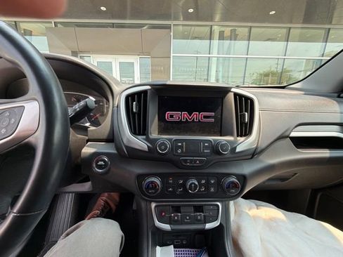 Used 2023 GMC Terrain SLT FWD image 6