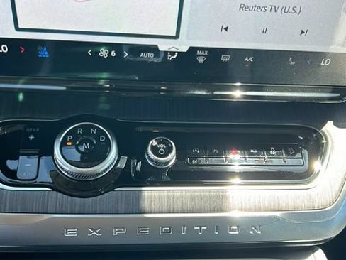 New 2026 Ford Expedition Max Platinum w/ Platinum Ultimate Package AWD/4WD image 25