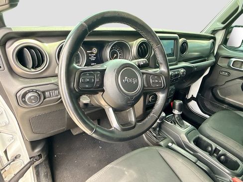 Used 2021 Jeep Gladiator Sport AWD/4WD image 12