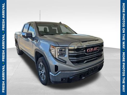 Used 2026 GMC Sierra 1500 SLT AWD/4WD image 1