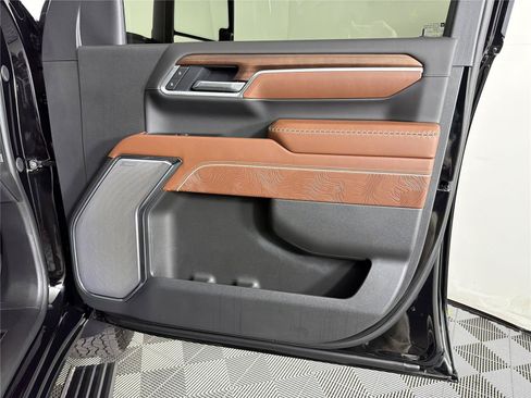 New 2026 GMC Sierra 2500 Denali Ultimate AWD/4WD image 13