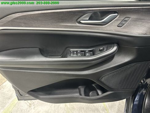 Used 2023 Jeep Grand Cherokee L Limited AWD/4WD image 28