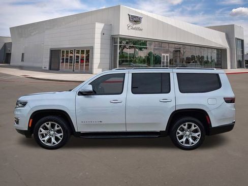 Used 2022 Jeep Wagoneer Series II image 3