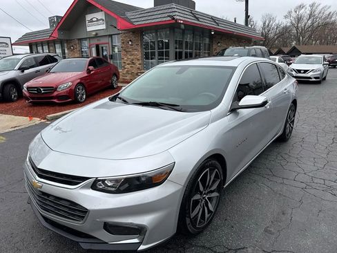 Used 2018 Chevrolet Malibu LT image 35