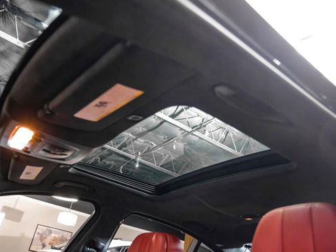 Used 2014 BMW M5 RWD image 5