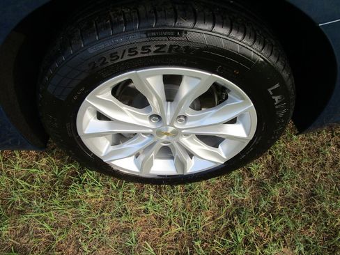 Used 2024 Chevrolet Malibu LT FWD image 14
