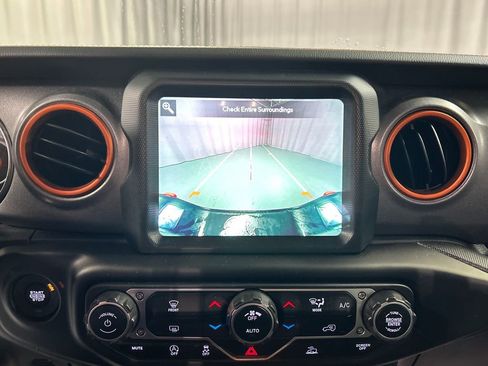 Used 2023 Jeep Gladiator Mojave w/ LED Lighting Group image 18