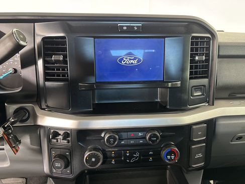 Used 2025 Ford F250 XLT w/ FX4 Off-Road Package image 15