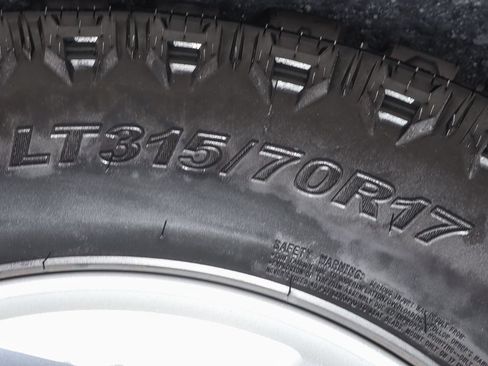 Used 2018 Jeep Wrangler Sport AWD/4WD image 38