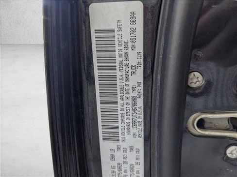 Used 2017 RAM 1500 Sport image 14