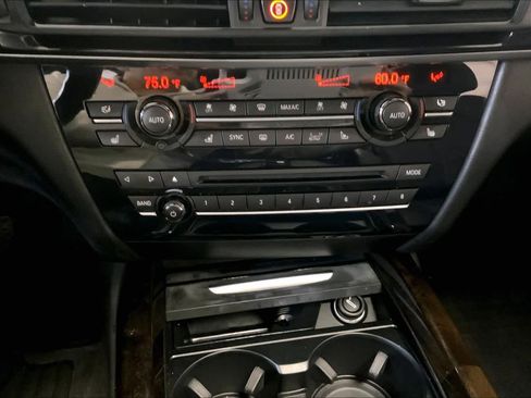 Used 2016 BMW X5 xDrive50i image 34