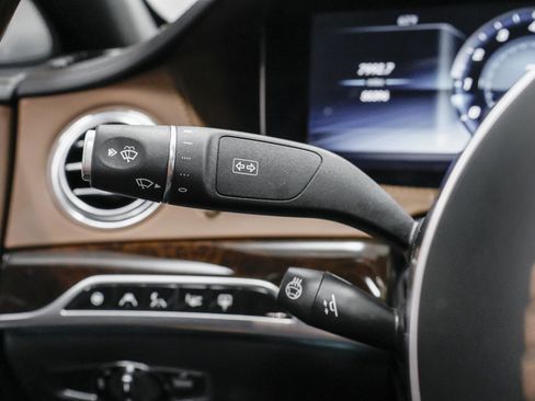 Used 2019 Mercedes-Benz Maybach S 560 4MATIC image 10