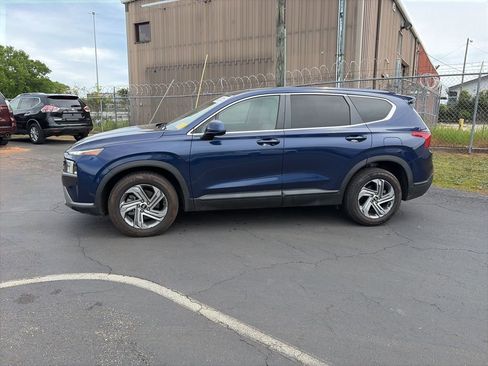 Used 2022 Hyundai Santa Fe SE image 4