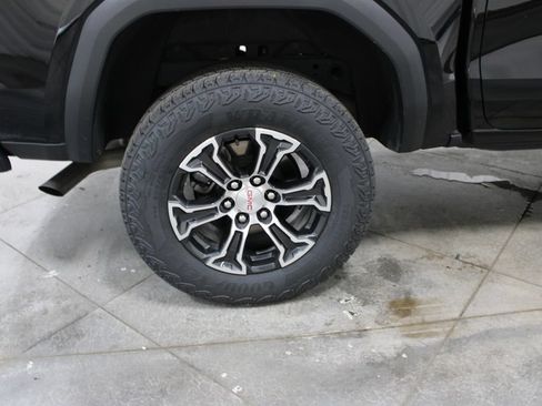 Used 2024 GMC Canyon AT4 AWD/4WD image 37